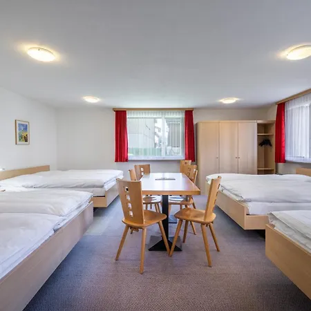 Hostel Casa Franco Pensionat
