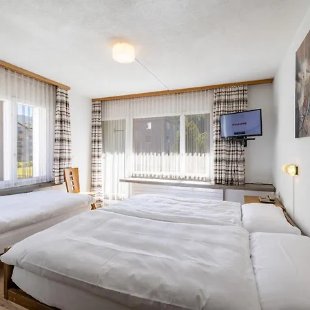 Hostel Casa Franco Pensionat 2*