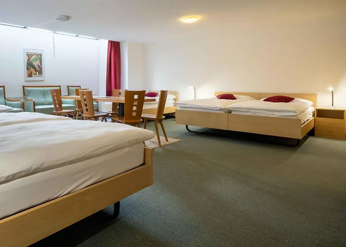 弗兰科旅馆 2* 圣莫里茨