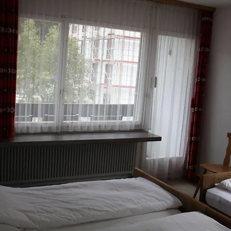 Hostel Casa Franco 2*